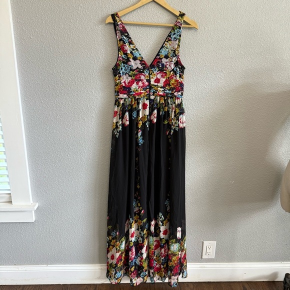 Ever Pretty Double‎ V-neck Floral Maxi Dress Size Medium NWT - Picture 3 of 8
